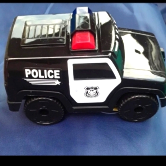 3 PC Cars- Toy Vehicles- Police- Tow Truck - Fire Engine Lights Up w/Sound 6" - Picture 3 of 3